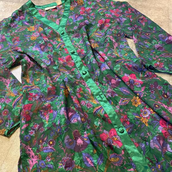 victoria’s secret vintage green floral button up sleep shirt size med/large - Picture 2 of 6